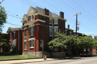 1200 S 6th St in Louisville, KY - Foto de edificio - Building Photo