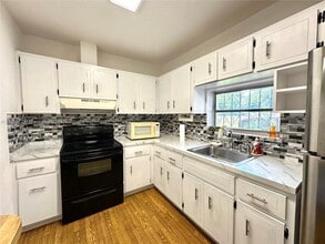 4005 NW 9th St in Miami, FL - Building Photo - Building Photo