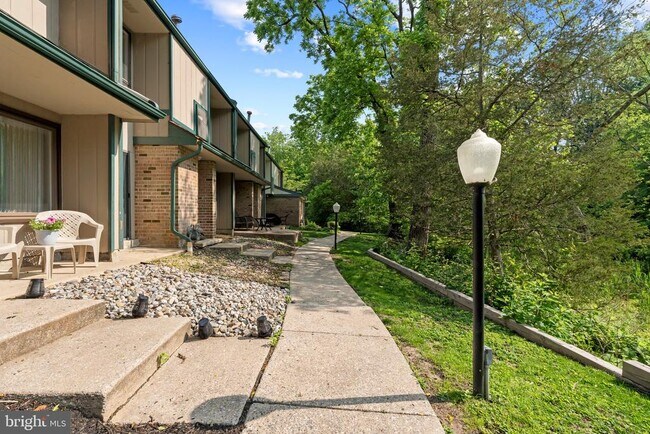 1004 Timber Creek Rd in Lindenwold, NJ - Building Photo - Building Photo