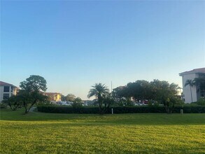 1804 Mariner Dr in Tarpon Springs, FL - Building Photo - Building Photo