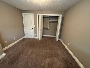 7421-7425 E Summerside Pl in Bel Aire, KS - Building Photo - Building Photo