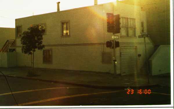 101-103 Knowles Ave in Daly City, CA - Foto de edificio - Building Photo