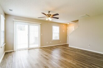 8145 Wesley Farm Dr in Raleigh, NC - Building Photo - Building Photo