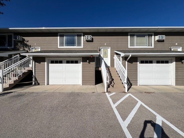 property at 231 E Minnesota St