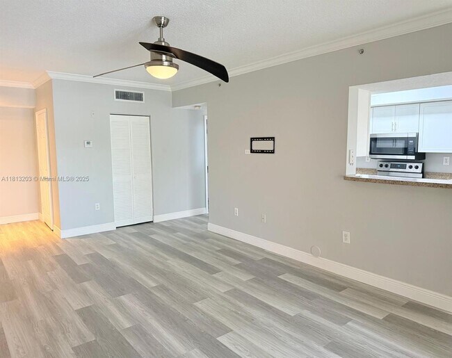 100 SW 117th Terrace in Hollywood, FL - Building Photo - Building Photo