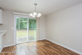 9572 Spottswood Rd W in Jacksonville, FL - Building Photo - Building Photo