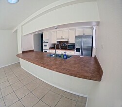 776 Dewane Dr in El Cajon, CA - Foto de edificio - Building Photo