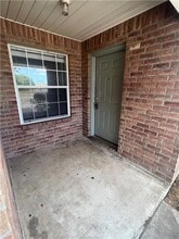 3 Bed, 3 Bath Duplex in College Station in College Station, TX - Building Photo - Building Photo