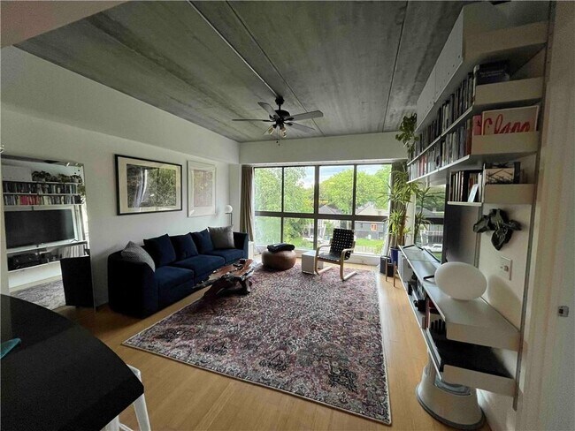 property at 563 Memorial Dr SE