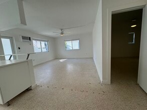 1365 NE 105th St, Unit 1 in Miami Shores, FL - Building Photo - Building Photo