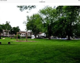 8311 Mackey St, Unit 8311 in Overland Park, KS - Building Photo - Building Photo