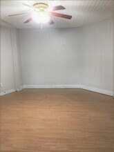 537 Marwood Ave in Mckees Rocks, PA - Building Photo - Building Photo