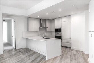 5120 Marina Wy in Tampa, FL - Building Photo - Building Photo