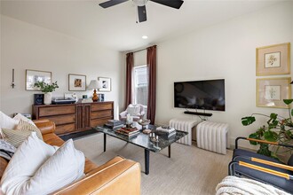 3012 E 14th 1/2 St in Austin, TX - Building Photo - Building Photo