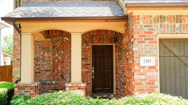property at 7317 Brecourt Manor Way