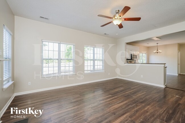 107 Salem Pl Ct in Clemmons, NC - Foto de edificio - Building Photo