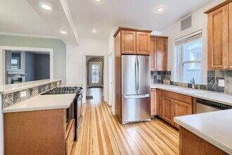 854 N Downing St in Denver, CO - Building Photo - Building Photo