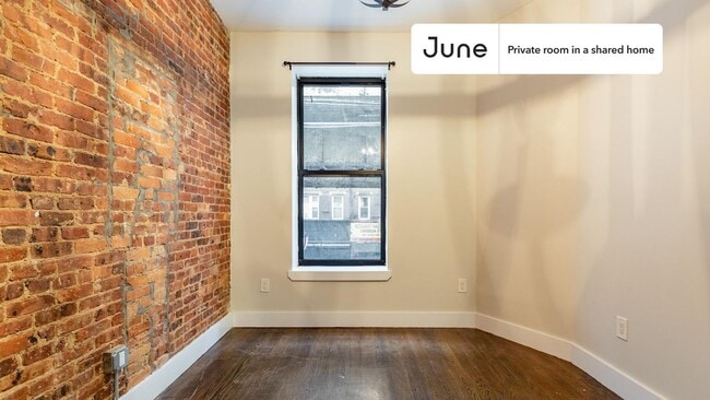 Private bedroom in 4 bed/2 bath Home in New York, NY - Building Photo - Building Photo