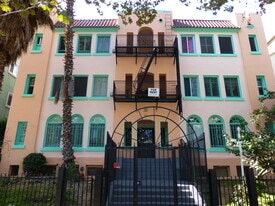 335 S Rampart Blvd, Unit 307 in Los Angeles, CA - Building Photo