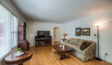 1504 N 60th St in Omaha, NE - Building Photo - Building Photo
