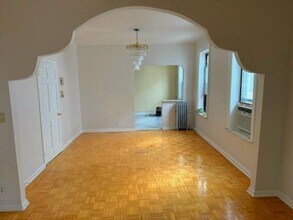85 Louisa St in Brooklyn, NY - Building Photo - Building Photo