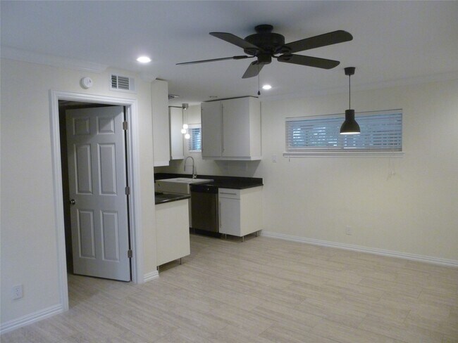 216 Marshall St-Unit -1 in Houston, TX - Building Photo - Building Photo