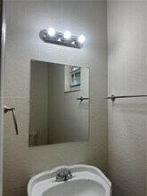 2209 Monroe St in Hollywood, FL - Building Photo - Building Photo