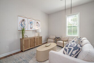 828 E Park Ave in Savannah, GA - Building Photo - Building Photo