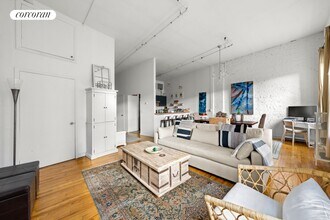 331 Greenwich St in New York, NY - Building Photo - Building Photo