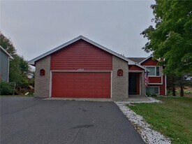 12015 60th Pl N in Minneapolis, MN - Building Photo