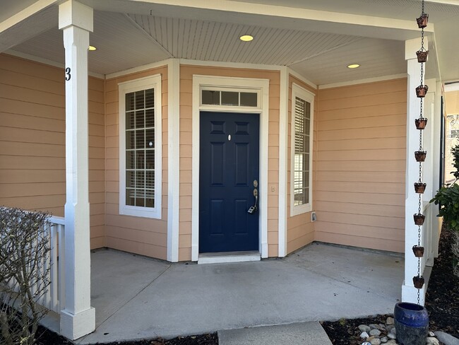 3 Fernbank Ave in Bluffton, SC - Foto de edificio - Building Photo