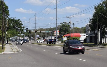 2903 W Waters Ave in Tampa, FL - Building Photo - Building Photo