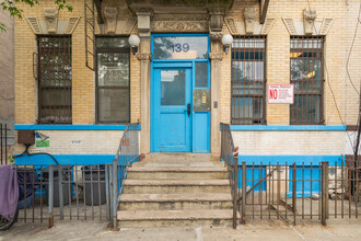 139 Hull St in Brooklyn, NY - Building Photo - Building Photo