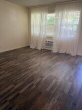 180 Windsor E in West Palm Beach, FL - Building Photo - Building Photo