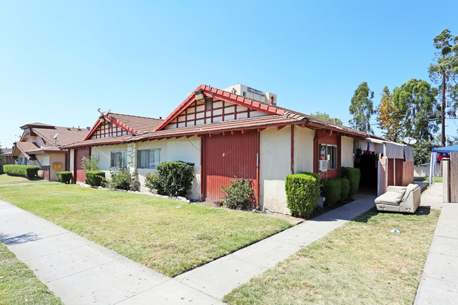 1763 W Neighbors Ave in Anaheim, CA - Building Photo - Building Photo