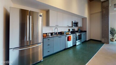 1060 Broadway-Unit -#1BR in Somerville, MA - Building Photo - Building Photo