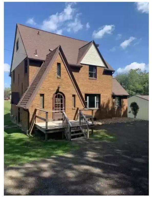 property at 2823 Cleveland Rd
