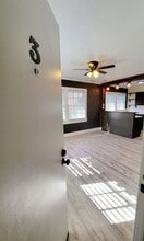 133 E 4th St, Unit #3 in Jacksonville, FL - Foto de edificio - Building Photo