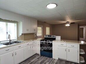 829 N Jackson St in Salisbury, NC - Building Photo - Building Photo