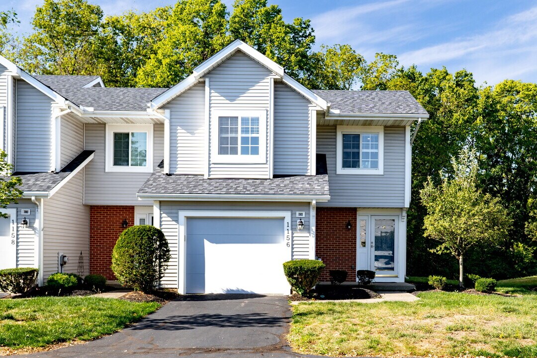 1156 Bay Harbor Cir in Dayton, OH - Building Photo