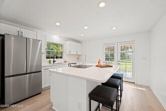 3520 Bessent Rd in Jacksonville, FL - Building Photo - Building Photo