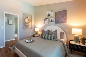 BriceGrove Park Apartments in Canal Winchester, OH - Foto de edificio - Building Photo