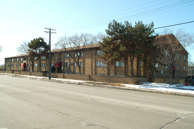 Regency Apartments in Detroit, MI - Building Photo - Building Photo