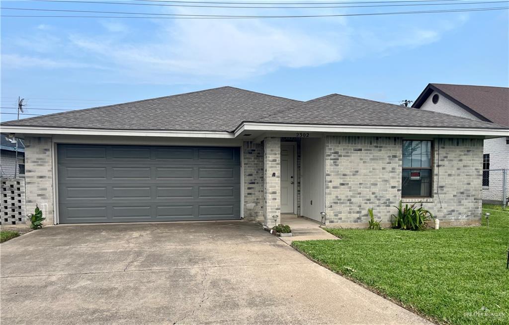 2302 Zinnia St in Mission, TX - Foto de edificio