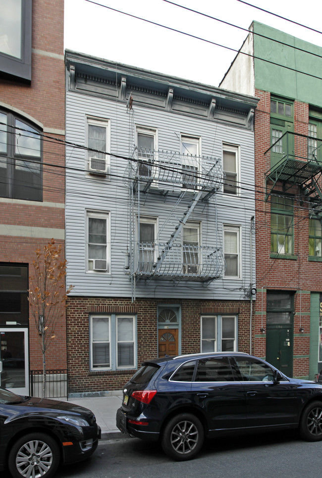 198 Morgan St in Jersey City, NJ - Building Photo - Building Photo