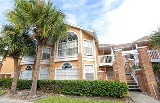 2492 Sweetwater Club Cir in Kissimmee, FL - Building Photo