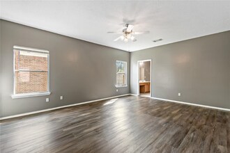 598664075 A in Rosharon, TX - Building Photo - Building Photo