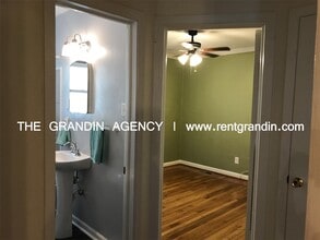 2258 Mountain View Terrace SW in Roanoke, VA - Building Photo - Building Photo