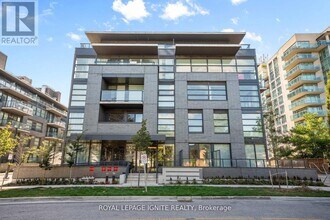 1604 Charles St in Whitby, ON - Building Photo - Building Photo