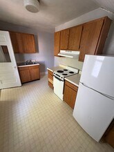 1444 Forest Ave in Waterloo, IA - Building Photo - Building Photo
